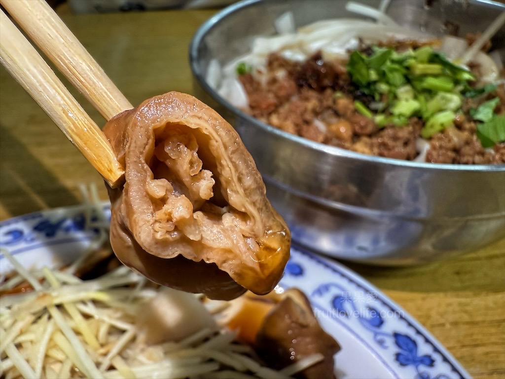 通霄正味麵店 | 苗栗通霄小吃麵店，在地人氣客家風味早午餐，份量十足且美味是許多在地饕客的推薦 @果果愛Fruitlove