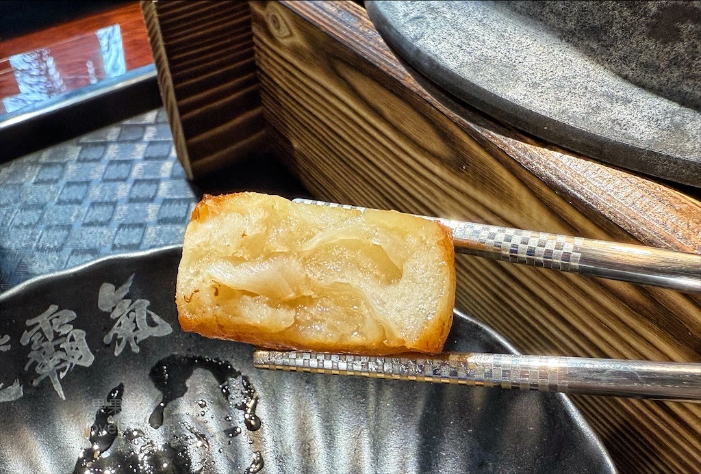 龍霸氣中卷麵線 | 台中大里中卷麵線，中興大學旁麵線店，免費續麵、紅茶暢飲，寵物友善，環境很有餐廳感 @果果愛Fruitlove