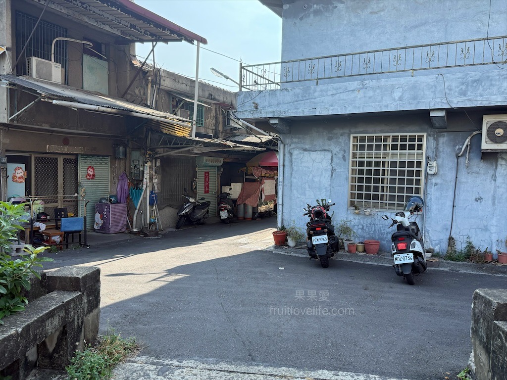 原平交道阿姨紅豆餅 | 彰化紅豆餅，隱藏巷弄內的銅板小吃，6顆25元的古早味紅豆餅 @果果愛Fruitlove