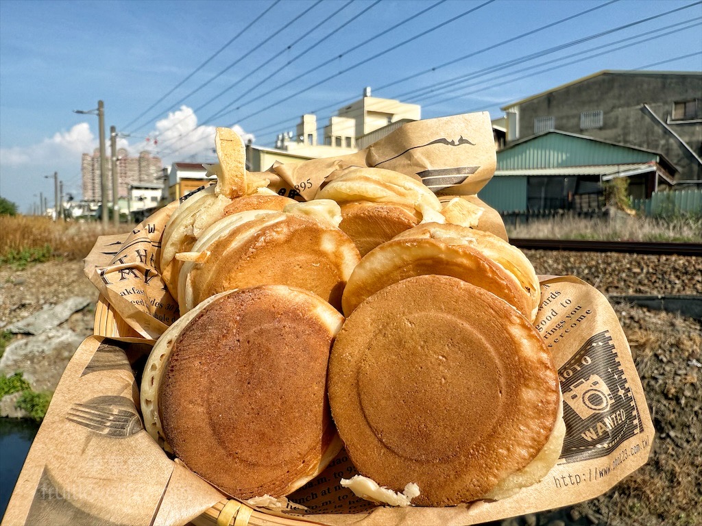 陝北餅店 | 南投竹山美食，竹山在地早午餐，韭菜餅子餅皮酥脆，韭菜香氣十足，甜餅內餡不是花生粉而是米麩 @果果愛Fruitlove