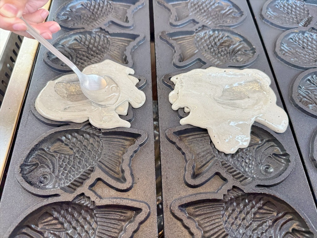 台灣鯛魚燒草屯店 | 南投草屯鯛魚燒，酷比親子運動公園附近下午茶點心，迷你、黑色鯛魚燒，鹹甜口味讓你一次滿足 @果果愛Fruitlove