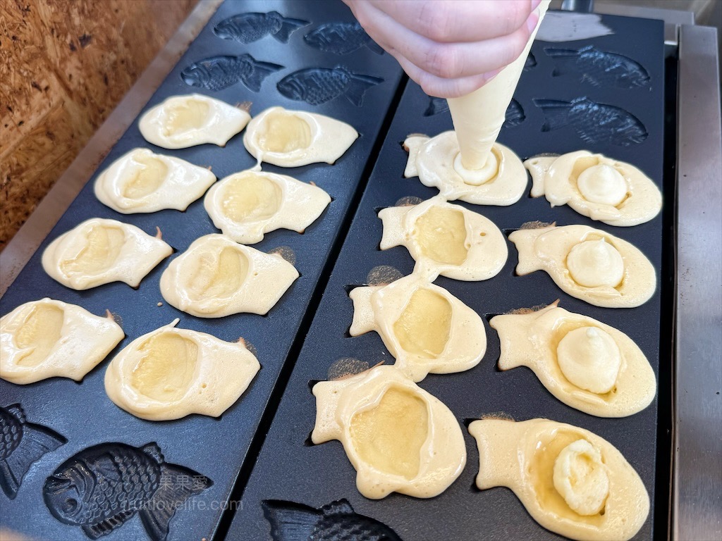 台灣鯛魚燒草屯店 | 南投草屯鯛魚燒，酷比親子運動公園附近下午茶點心，迷你、黑色鯛魚燒，鹹甜口味讓你一次滿足 @果果愛Fruitlove