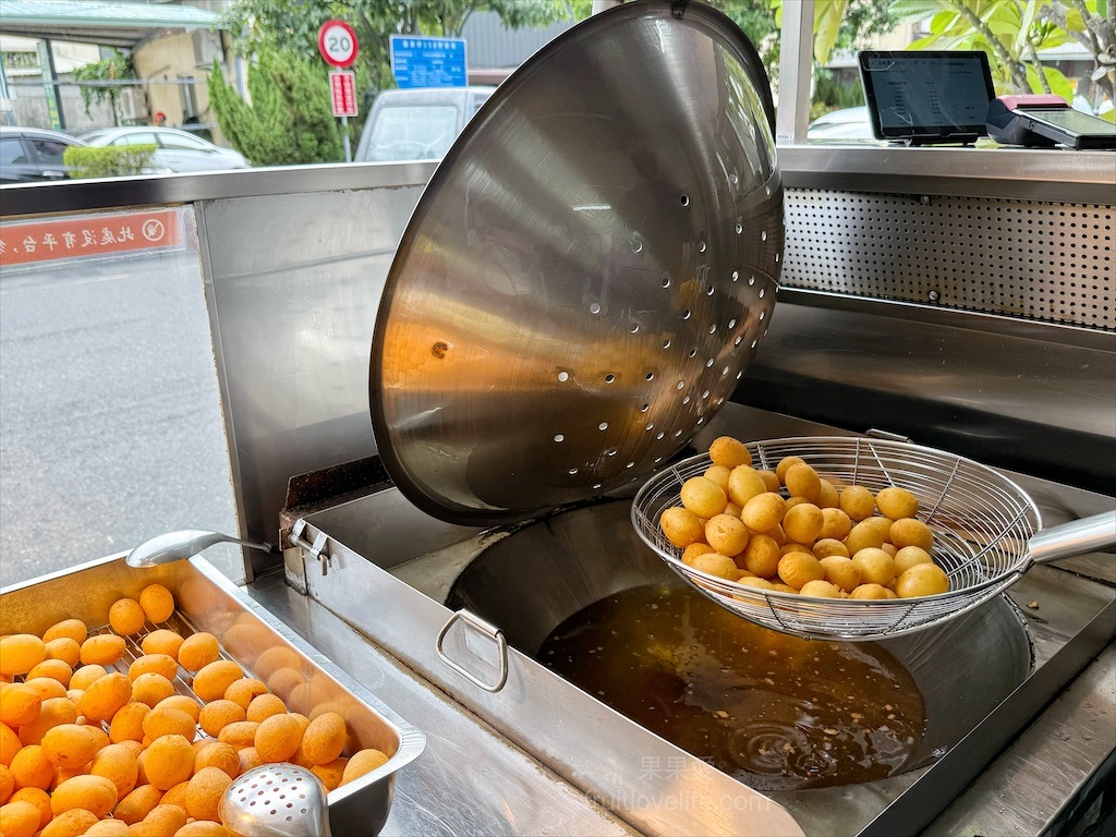日日地瓜球南屯總店 | 台中南屯地瓜球,南屯老街銅板價下午茶點心,地瓜球外酥內Q,13種口味給你選擇 @果果愛Fruitlove 日日地瓜球南屯總店 | 台中南屯地瓜球,南屯老街銅板價下午茶點心,地瓜球外酥內Q,13種口味給你選擇 @果果愛Fruitlove