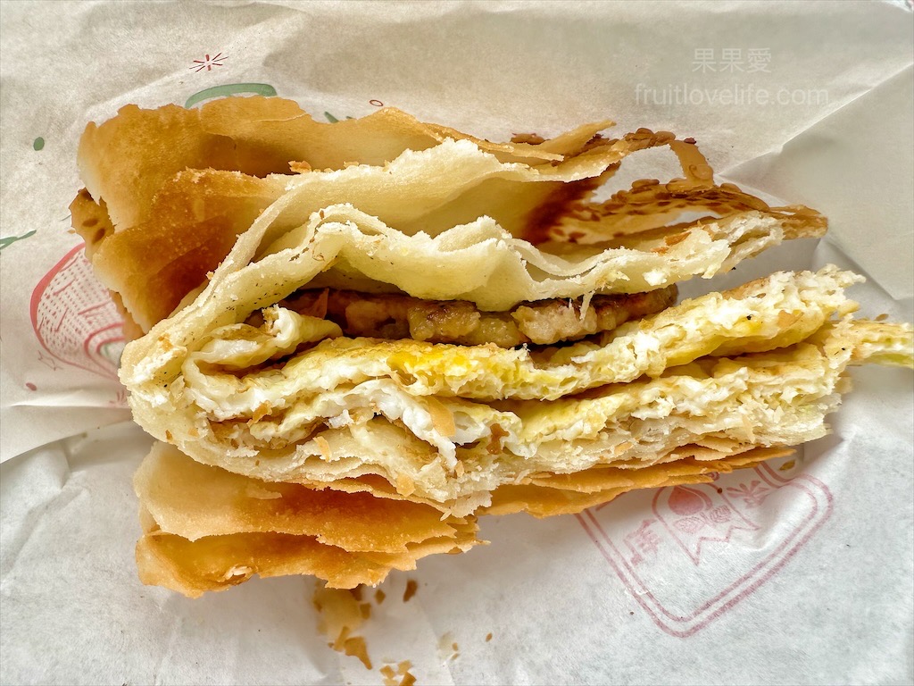 一點酥燒餅 | 台中太平早餐，在地人氣很旺的傳統中式早餐店，燒餅真的很酥脆，高山茶清香不澀回甘，老闆也很風趣 @果果愛Fruitlove