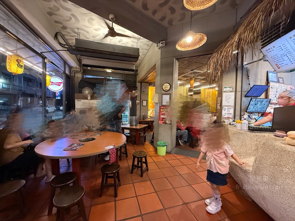 鼎味炭火薑母鴨員林總店 | 彰化員林薑母鴨,在地老字號薑母鴨,炭火慢熬溫體鴨肉,湯頭濃郁甘甜,招牌醬燒鴨肉飯、招牌酸梅湯也超推 @果果愛Fruitlove 鼎味炭火薑母鴨員林總店 | 彰化員林薑母鴨,在地老字號薑母鴨,炭火慢熬溫體鴨肉,湯頭濃郁甘甜,招牌醬燒鴨肉飯、招牌酸梅湯也超推 @果果愛Fruitlove