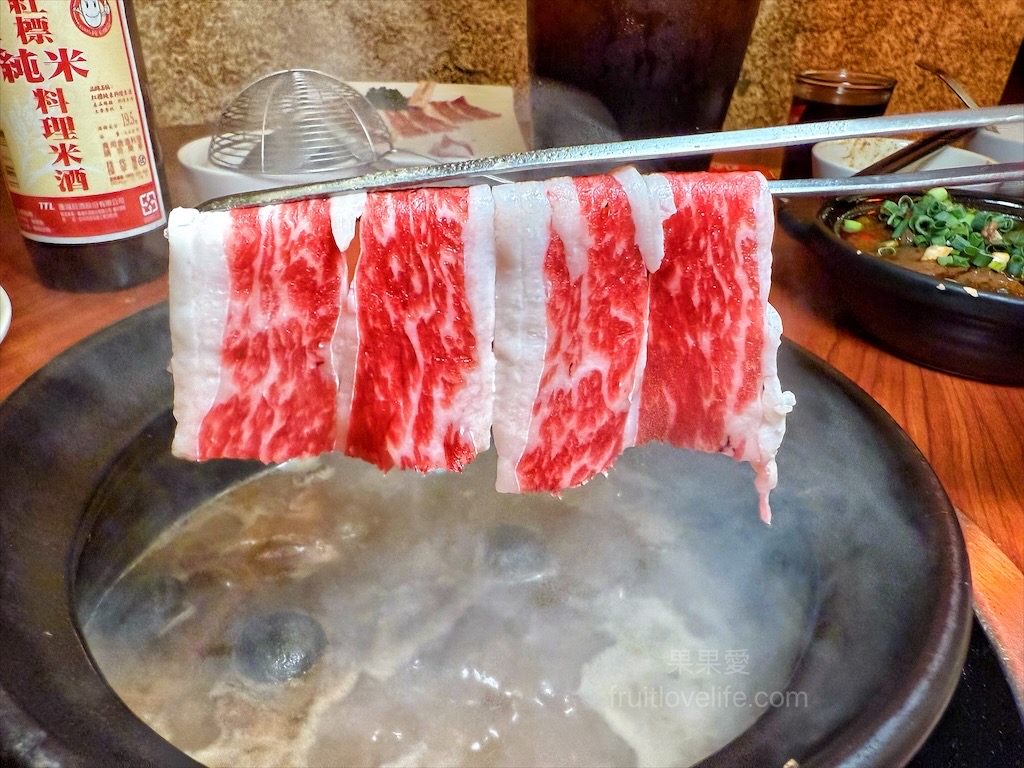 鼎味炭火薑母鴨員林總店 | 彰化員林薑母鴨,在地老字號薑母鴨,炭火慢熬溫體鴨肉,湯頭濃郁甘甜,招牌醬燒鴨肉飯、招牌酸梅湯也超推 @果果愛Fruitlove 鼎味炭火薑母鴨員林總店 | 彰化員林薑母鴨,在地老字號薑母鴨,炭火慢熬溫體鴨肉,湯頭濃郁甘甜,招牌醬燒鴨肉飯、招牌酸梅湯也超推 @果果愛Fruitlove