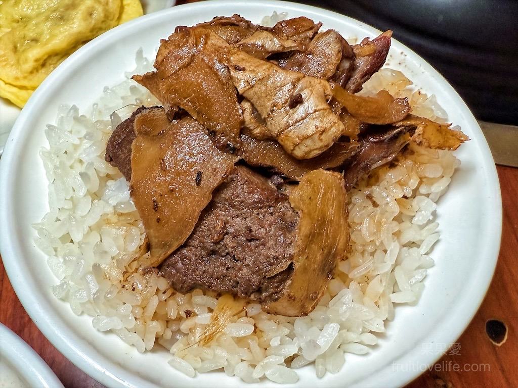 鼎味炭火薑母鴨員林總店 | 彰化員林薑母鴨,在地老字號薑母鴨,炭火慢熬溫體鴨肉,湯頭濃郁甘甜,招牌醬燒鴨肉飯、招牌酸梅湯也超推 @果果愛Fruitlove 鼎味炭火薑母鴨員林總店 | 彰化員林薑母鴨,在地老字號薑母鴨,炭火慢熬溫體鴨肉,湯頭濃郁甘甜,招牌醬燒鴨肉飯、招牌酸梅湯也超推 @果果愛Fruitlove