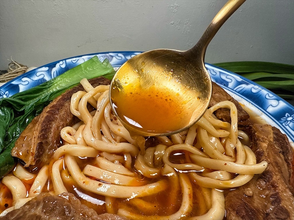 掌公主牛肉湯專家 | 宅配美食，傳承家傳好味道的清燉、麻辣牛肉湯，輕鬆加熱就能品嚐 @果果愛Fruitlove