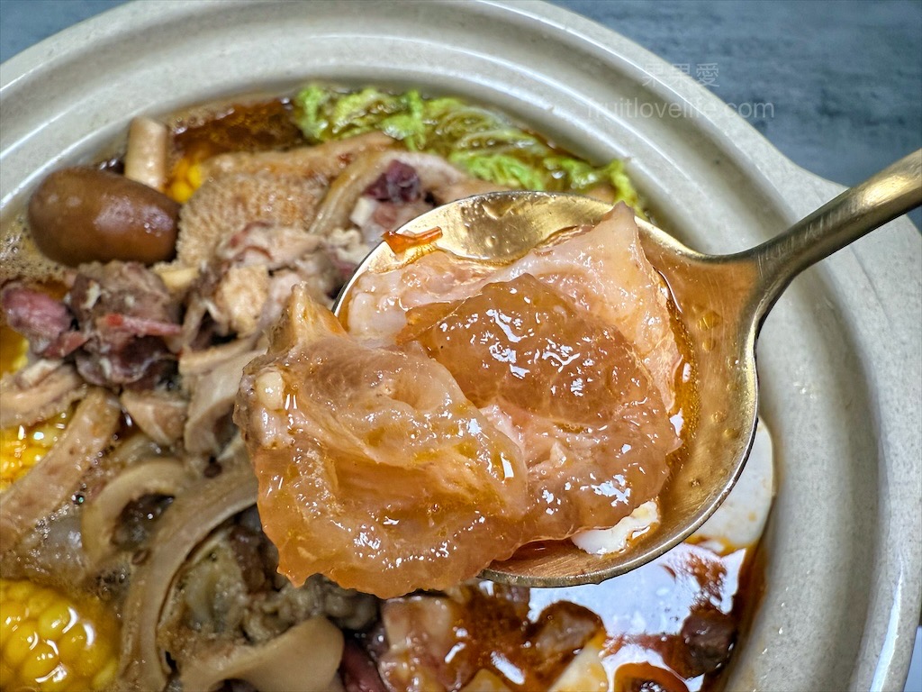 【 i3Fresh愛上新鮮 × 阿基師 】聯名監製｜牛三寶老饕牛肉爐，細火慢熬製成濃郁甘甜湯頭，牛肚、牛筋、牛肉量多，軟嫩Q彈 @果果愛Fruitlove