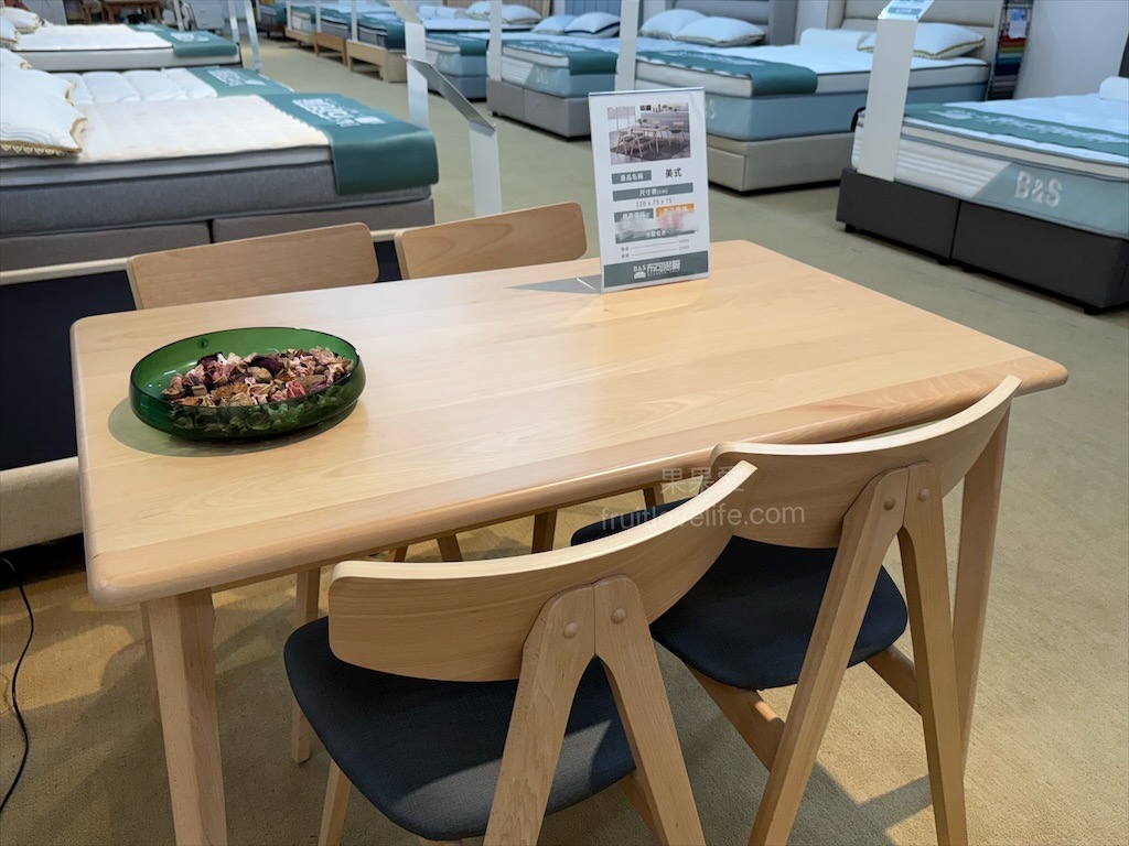 布可思椅｜台中沙發工廠直營，質感、品質、設計、價格親民保固兼具的台灣製作沙發專賣店 @果果愛Fruitlove