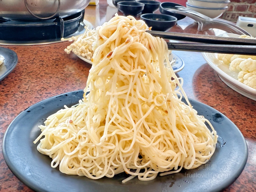 阿晾薑母鴨 | 南投薑母鴨推薦，薑母鴨、胡椒全鴨還可以一鍋兩吃，山泉水養殖吳郭魚、現撈泰國蝦，埔里在地美食，TVBS食尚玩家推薦 @果果愛Fruitlove