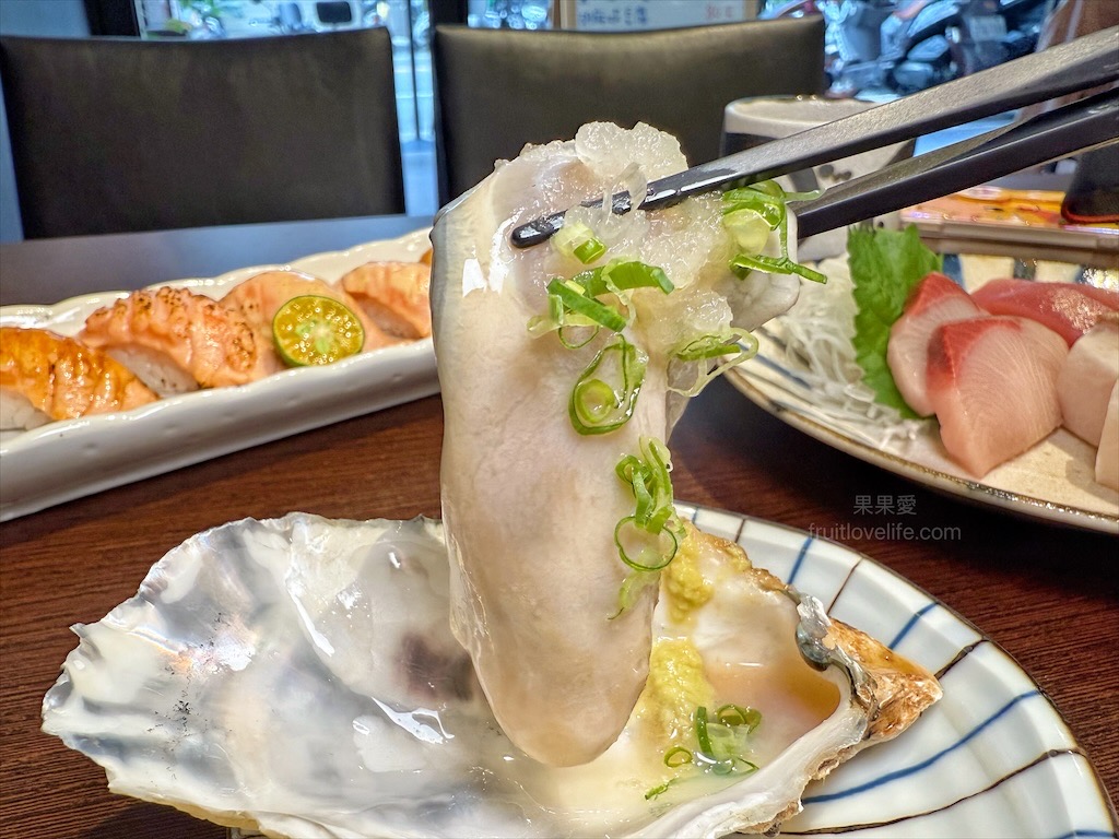 屘壽司 | 台中西屯日本料理，捷運學區壽司、鮮甜生魚片、澎湃海鮮丼、炙燒壽司、寵物友善 @果果愛Fruitlove