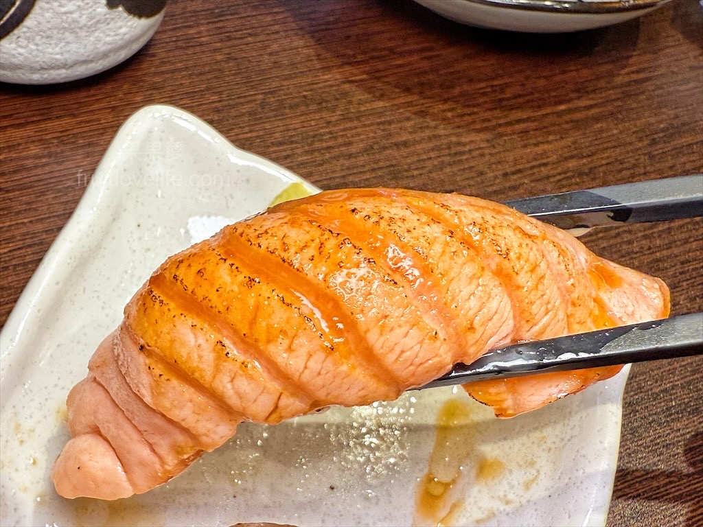 屘壽司 | 台中西屯日本料理，捷運學區壽司、鮮甜生魚片、澎湃海鮮丼、炙燒壽司、寵物友善 @果果愛Fruitlove