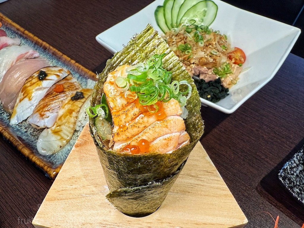 屘壽司 | 台中西屯日本料理,捷運學區壽司、鮮甜生魚片、澎湃海鮮丼、炙燒壽司、寵物友善 @果果愛Fruitlove 屘壽司 | 台中西屯日本料理,捷運學區壽司、鮮甜生魚片、澎湃海鮮丼、炙燒壽司、寵物友善 @果果愛Fruitlove