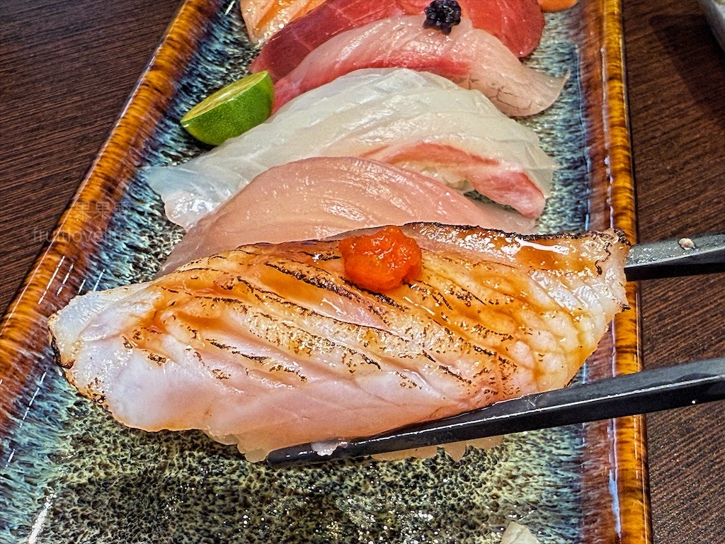 屘壽司 | 台中西屯日本料理，捷運學區壽司、鮮甜生魚片、澎湃海鮮丼、炙燒壽司、寵物友善 @果果愛Fruitlove