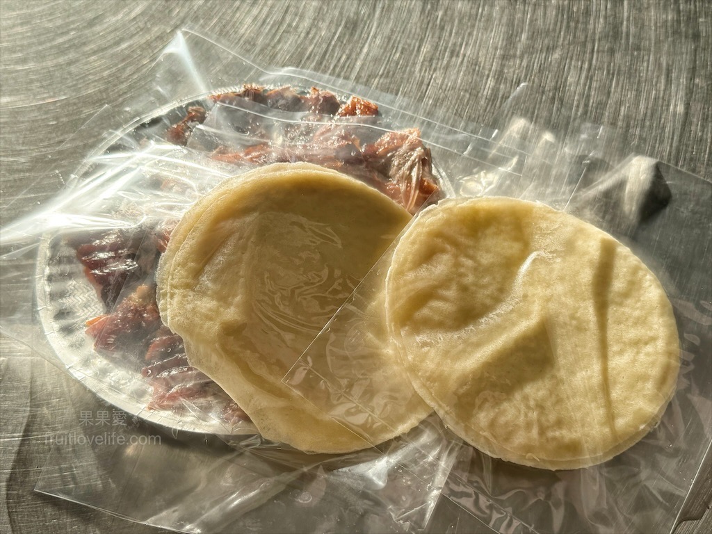 林記北平烤鴨 | 苗栗通霄烤鴨，藏身巷弄鐵皮屋裡的北平烤鴨，鴨皮Q軟，肉質鮮嫩，記得要再點上一份米血 @果果愛Fruitlove