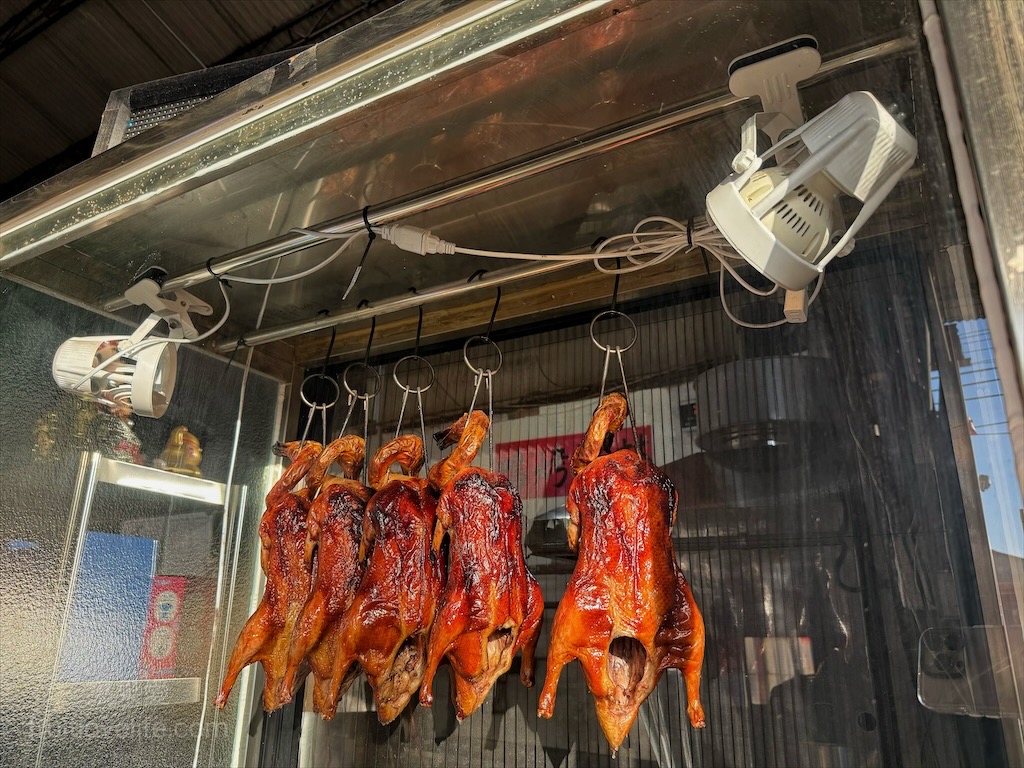 林記北平烤鴨 | 苗栗通霄烤鴨,藏身巷弄鐵皮屋裡的北平烤鴨,鴨皮Q軟,肉質鮮嫩,記得要再點上一份米血 @果果愛Fruitlove 林記北平烤鴨 | 苗栗通霄烤鴨,藏身巷弄鐵皮屋裡的北平烤鴨,鴨皮Q軟,肉質鮮嫩,記得要再點上一份米血 @果果愛Fruitlove