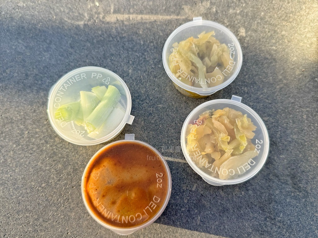 林記北平烤鴨 | 苗栗通霄烤鴨,藏身巷弄鐵皮屋裡的北平烤鴨,鴨皮Q軟,肉質鮮嫩,記得要再點上一份米血 @果果愛Fruitlove 林記北平烤鴨 | 苗栗通霄烤鴨,藏身巷弄鐵皮屋裡的北平烤鴨,鴨皮Q軟,肉質鮮嫩,記得要再點上一份米血 @果果愛Fruitlove