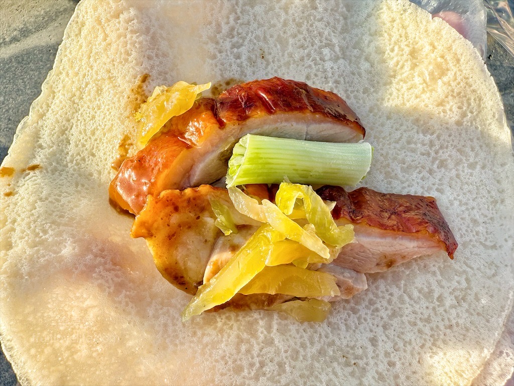 林記北平烤鴨 | 苗栗通霄烤鴨,藏身巷弄鐵皮屋裡的北平烤鴨,鴨皮Q軟,肉質鮮嫩,記得要再點上一份米血 @果果愛Fruitlove 林記北平烤鴨 | 苗栗通霄烤鴨,藏身巷弄鐵皮屋裡的北平烤鴨,鴨皮Q軟,肉質鮮嫩,記得要再點上一份米血 @果果愛Fruitlove