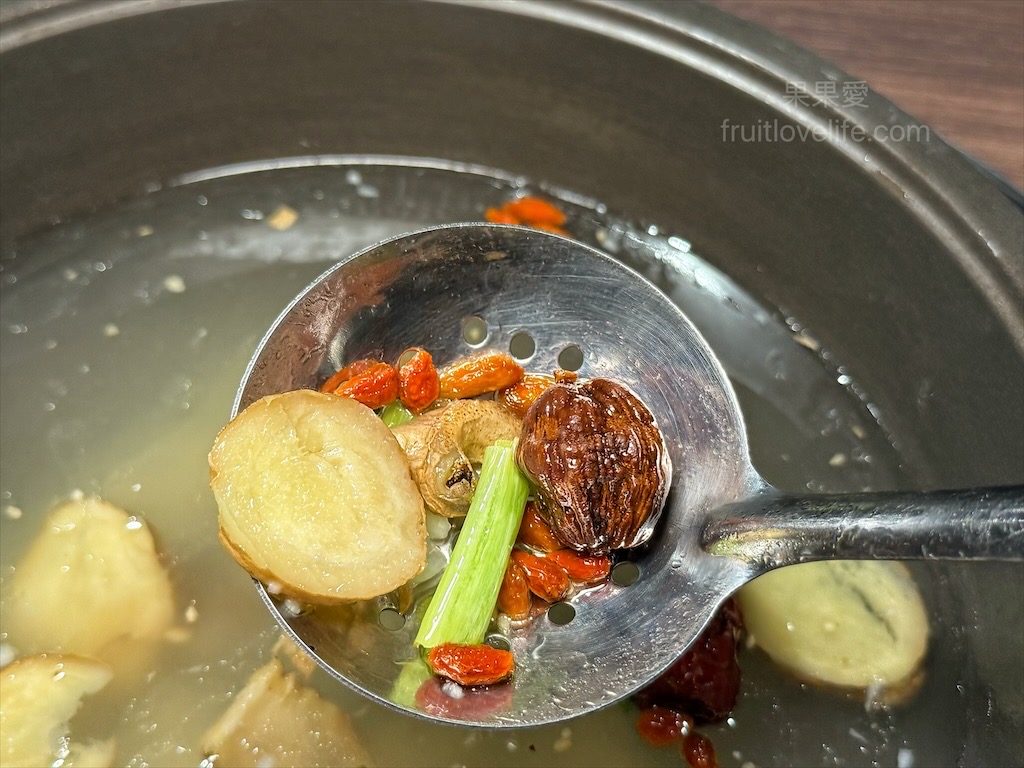 聚貝鄉燒肉.鍋物 | 南投埔里燒肉、火鍋一次滿足,還有豐富的自助吧吃到飽 @果果愛Fruitlove 聚貝鄉燒肉.鍋物 | 南投埔里燒肉、火鍋一次滿足,還有豐富的自助吧吃到飽 @果果愛Fruitlove