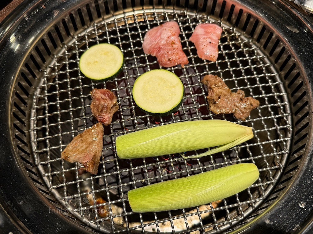 聚貝鄉燒肉.鍋物 | 南投埔里燒肉、火鍋一次滿足,還有豐富的自助吧吃到飽 @果果愛Fruitlove 聚貝鄉燒肉.鍋物 | 南投埔里燒肉、火鍋一次滿足,還有豐富的自助吧吃到飽 @果果愛Fruitlove