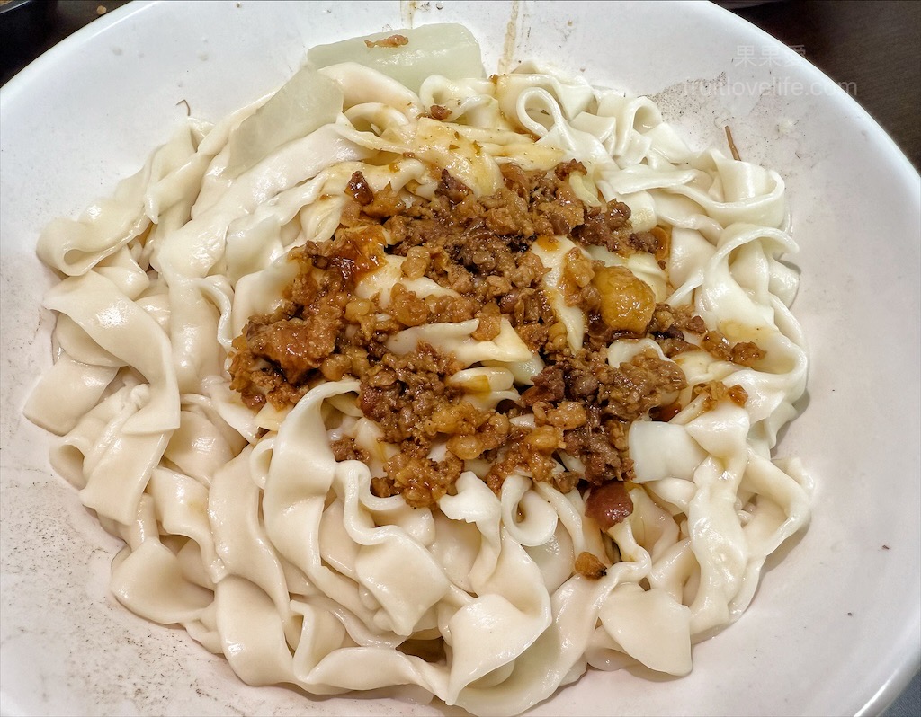 就叫麵館 | 台中西屯麵館，逢甲高CP值麵食，雙爽麵、筒仔米糕、綜合湯份量足又美味 @果果愛Fruitlove