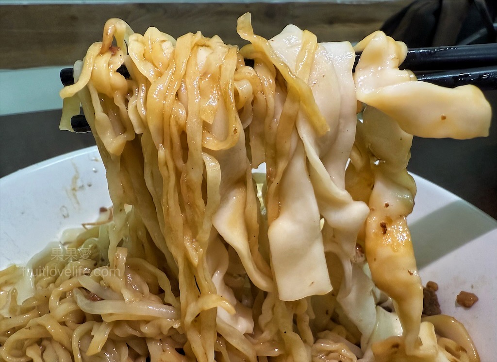 就叫麵館 | 台中西屯麵館，逢甲高CP值麵食，雙爽麵、筒仔米糕、綜合湯份量足又美味 @果果愛Fruitlove