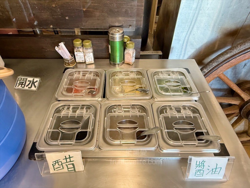 一饌泰式銅盤燒烤火鍋 | 南投草屯田野間超人氣泰式燒烤火鍋，湯頭三吃、高品質肉品、寵物友善、無服務費 @果果愛Fruitlove