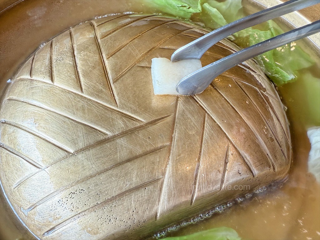 一饌泰式銅盤燒烤火鍋 | 南投草屯田野間超人氣泰式燒烤火鍋，湯頭三吃、高品質肉品、寵物友善、無服務費 @果果愛Fruitlove