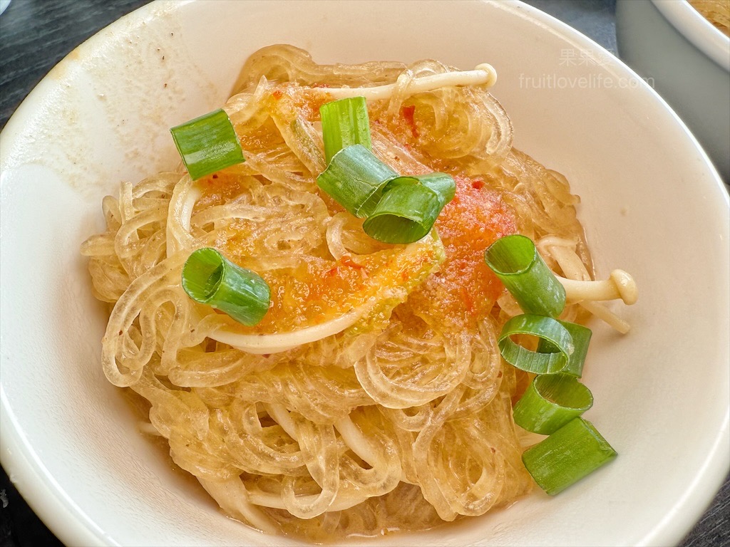 一饌泰式銅盤燒烤火鍋 | 南投草屯田野間超人氣泰式燒烤火鍋，湯頭三吃、高品質肉品、寵物友善、無服務費 @果果愛Fruitlove