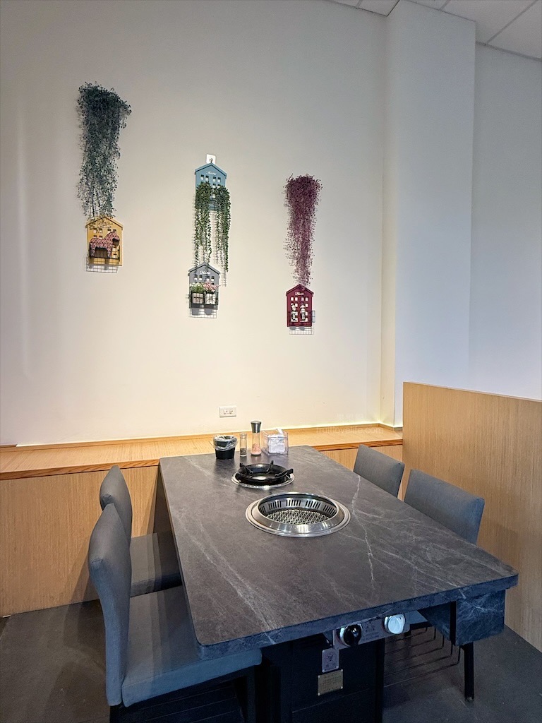 唯真燒肉 | 南投草屯燒烤,在地都推薦的稻田美景燒肉店,套餐肉量十足,泰式沾醬超唰嘴又解膩 @果果愛Fruitlove 唯真燒肉 | 南投草屯燒烤,在地都推薦的稻田美景燒肉店,套餐肉量十足,泰式沾醬超唰嘴又解膩 @果果愛Fruitlove