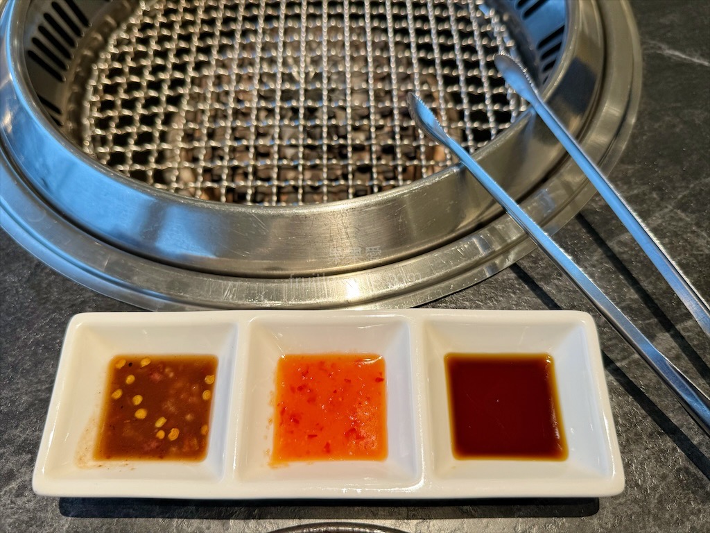 唯真燒肉 | 南投草屯燒烤,在地都推薦的稻田美景燒肉店,套餐肉量十足,泰式沾醬超唰嘴又解膩 @果果愛Fruitlove 唯真燒肉 | 南投草屯燒烤,在地都推薦的稻田美景燒肉店,套餐肉量十足,泰式沾醬超唰嘴又解膩 @果果愛Fruitlove