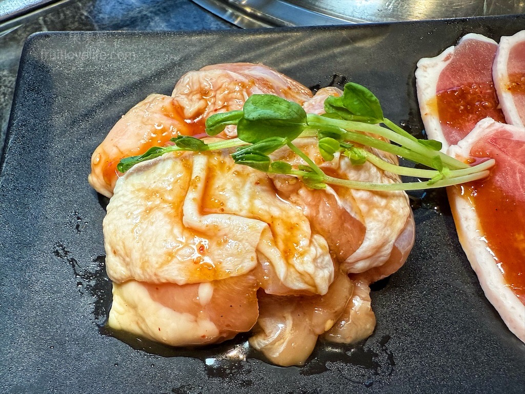 唯真燒肉 | 南投草屯燒烤,在地都推薦的稻田美景燒肉店,套餐肉量十足,泰式沾醬超唰嘴又解膩 @果果愛Fruitlove 唯真燒肉 | 南投草屯燒烤,在地都推薦的稻田美景燒肉店,套餐肉量十足,泰式沾醬超唰嘴又解膩 @果果愛Fruitlove