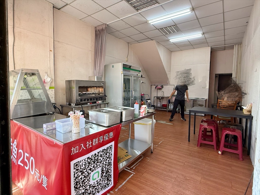 喬魚鹽烤魚 | 台中南屯鹽烤魚，好市多附近新鮮現烤魚，獨家蔥蒜醬汁、肉質Q嫩、味道鮮甜，外帶內用都好吃 @果果愛Fruitlove