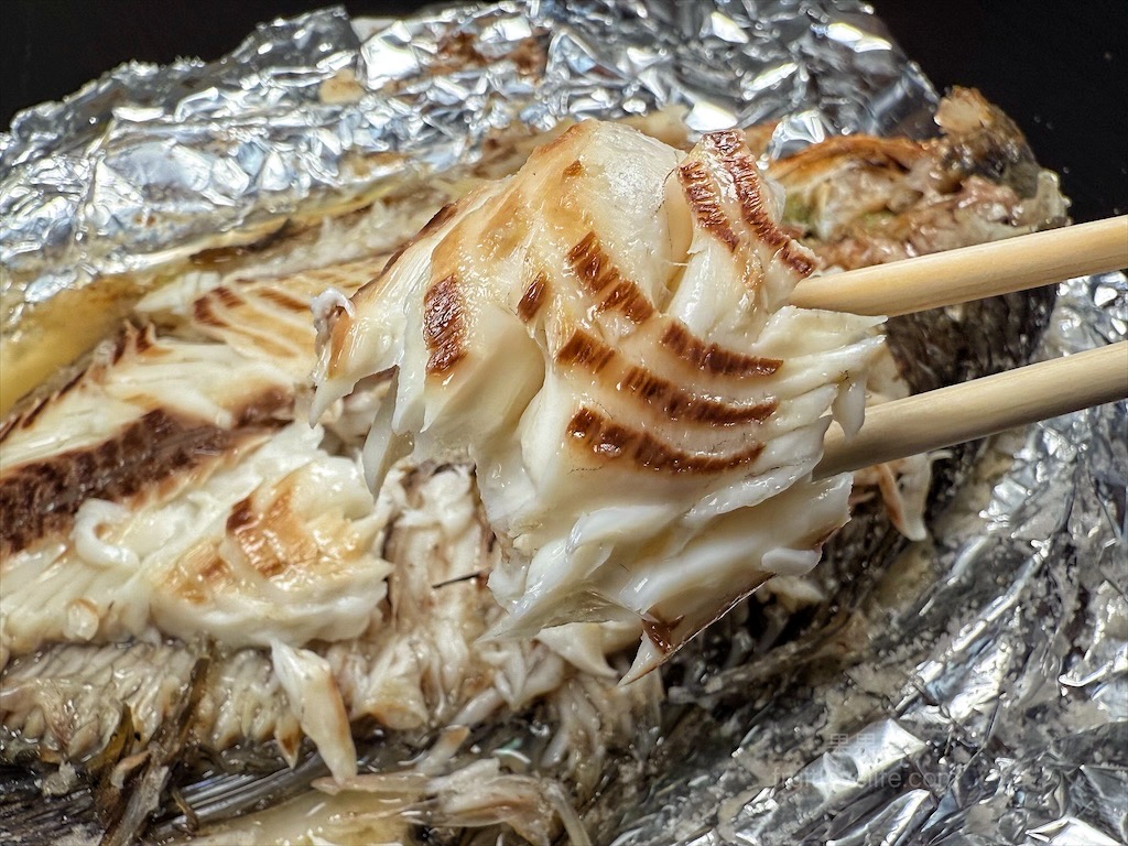 喬魚鹽烤魚 | 台中南屯鹽烤魚，好市多附近新鮮現烤魚，獨家蔥蒜醬汁、肉質Q嫩、味道鮮甜，外帶內用都好吃 @果果愛Fruitlove