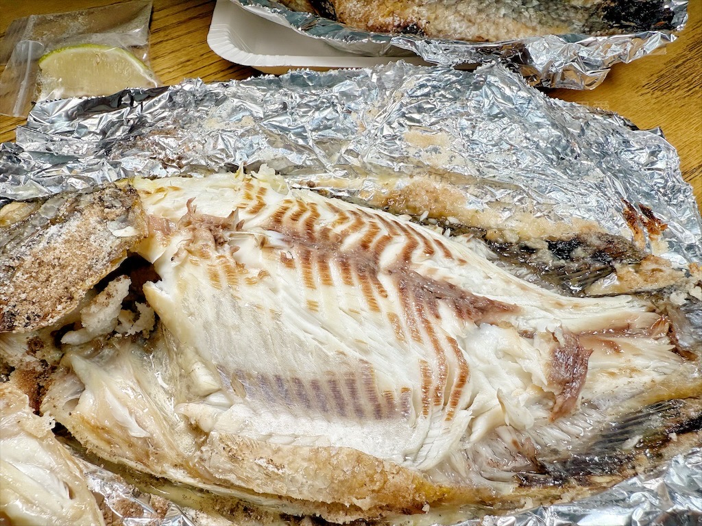 喬魚鹽烤魚 | 台中南屯鹽烤魚，好市多附近新鮮現烤魚，獨家蔥蒜醬汁、肉質Q嫩、味道鮮甜，外帶內用都好吃 @果果愛Fruitlove