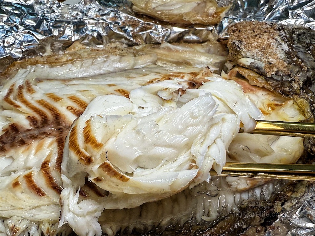 喬魚鹽烤魚 | 台中南屯鹽烤魚，好市多附近新鮮現烤魚，獨家蔥蒜醬汁、肉質Q嫩、味道鮮甜，外帶內用都好吃 @果果愛Fruitlove