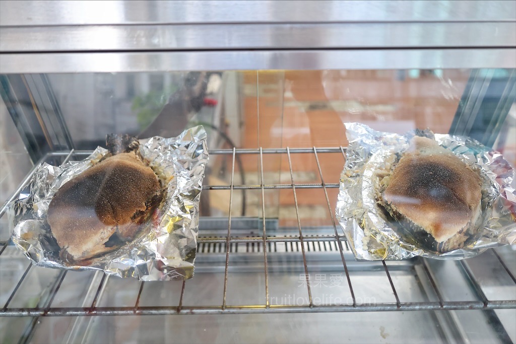 喬魚鹽烤魚 | 台中南屯鹽烤魚，好市多附近新鮮現烤魚，獨家蔥蒜醬汁、肉質Q嫩、味道鮮甜，外帶內用都好吃 @果果愛Fruitlove