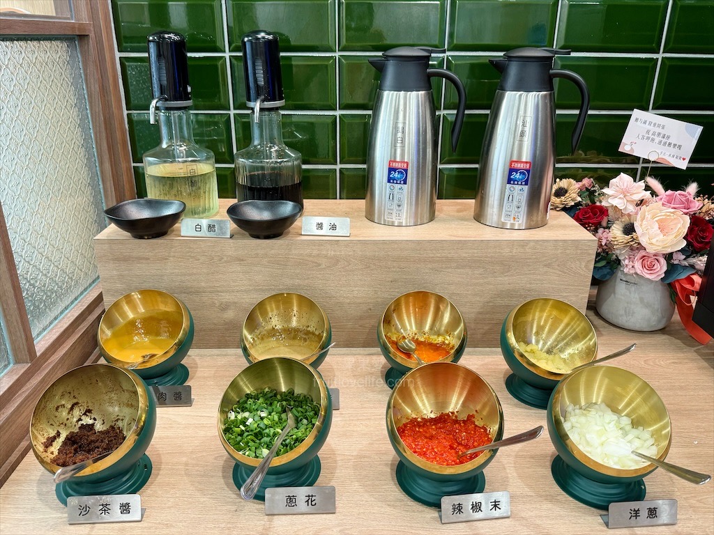 鵝与鍋虎尾總店 | 雲林虎尾鵝肉火鍋，招牌鵝白湯清香鮮甜、Q嫩鵝肉片、六宮格鮮蔬盤，多樣招牌必點小菜、主食 @果果愛Fruitlove