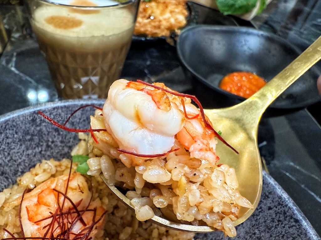 鵝与鍋虎尾總店 | 雲林虎尾鵝肉火鍋，招牌鵝白湯清香鮮甜、Q嫩鵝肉片、六宮格鮮蔬盤，多樣招牌必點小菜、主食 @果果愛Fruitlove