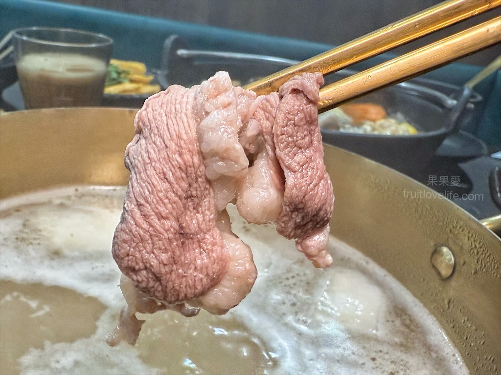 鵝与鍋虎尾總店 | 雲林虎尾鵝肉火鍋,招牌鵝白湯清香鮮甜、Q嫩鵝肉片、六宮格鮮蔬盤,多樣招牌必點小菜、主食 @果果愛Fruitlove 鵝与鍋虎尾總店 | 雲林虎尾鵝肉火鍋,招牌鵝白湯清香鮮甜、Q嫩鵝肉片、六宮格鮮蔬盤,多樣招牌必點小菜、主食 @果果愛Fruitlove