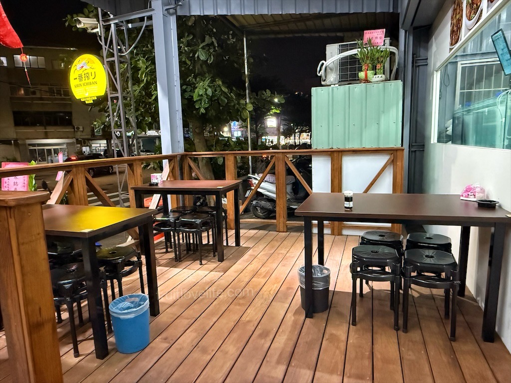 東港祿活海鮮 | 台中南區海鮮熱炒餐廳，活泰國蝦、招牌燒酒蝦、老菜脯雞湯，白飯免費吃到飽，聚餐小酌好地方 @果果愛Fruitlove