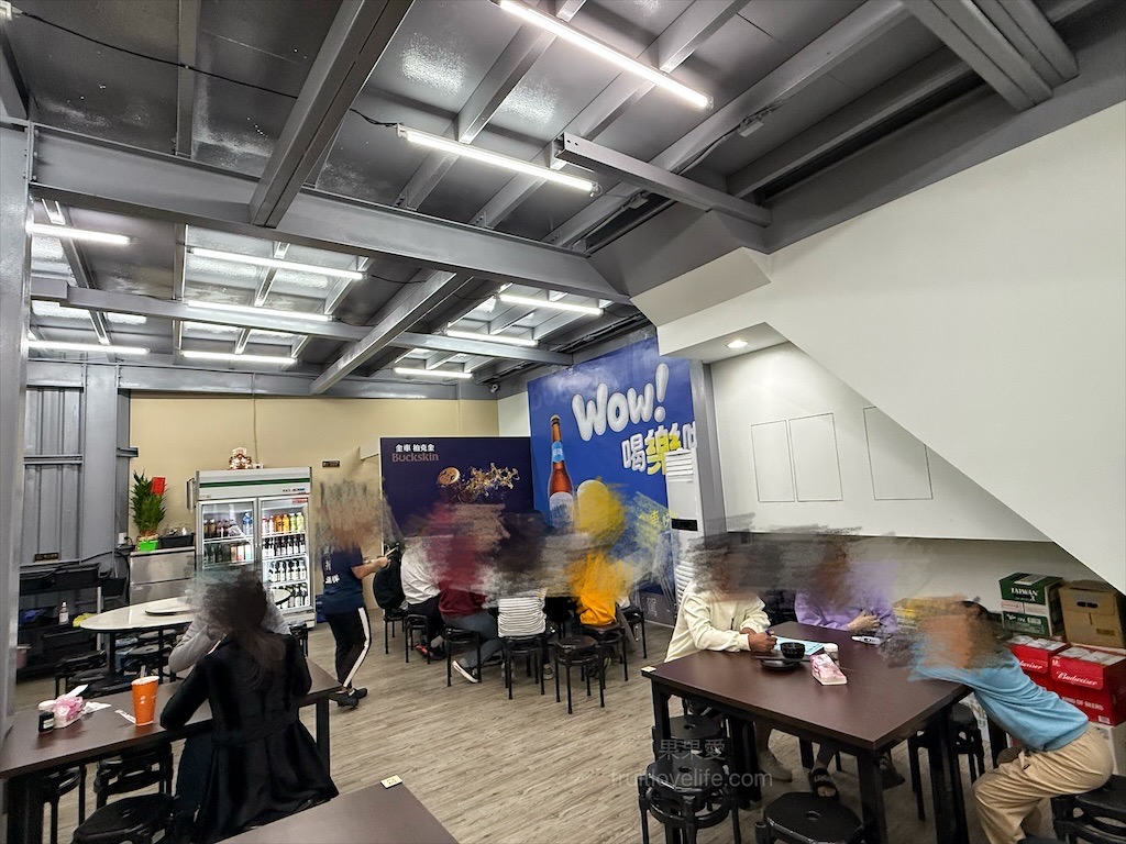 東港祿活海鮮 | 台中南區海鮮熱炒餐廳，活泰國蝦、招牌燒酒蝦、老菜脯雞湯，白飯免費吃到飽，聚餐小酌好地方 @果果愛Fruitlove