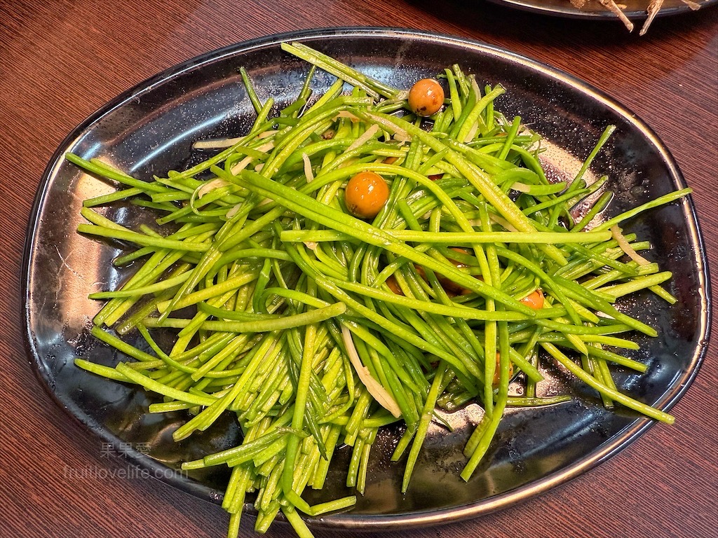 東港祿活海鮮 | 台中南區海鮮熱炒餐廳，活泰國蝦、招牌燒酒蝦、老菜脯雞湯，白飯免費吃到飽，聚餐小酌好地方 @果果愛Fruitlove