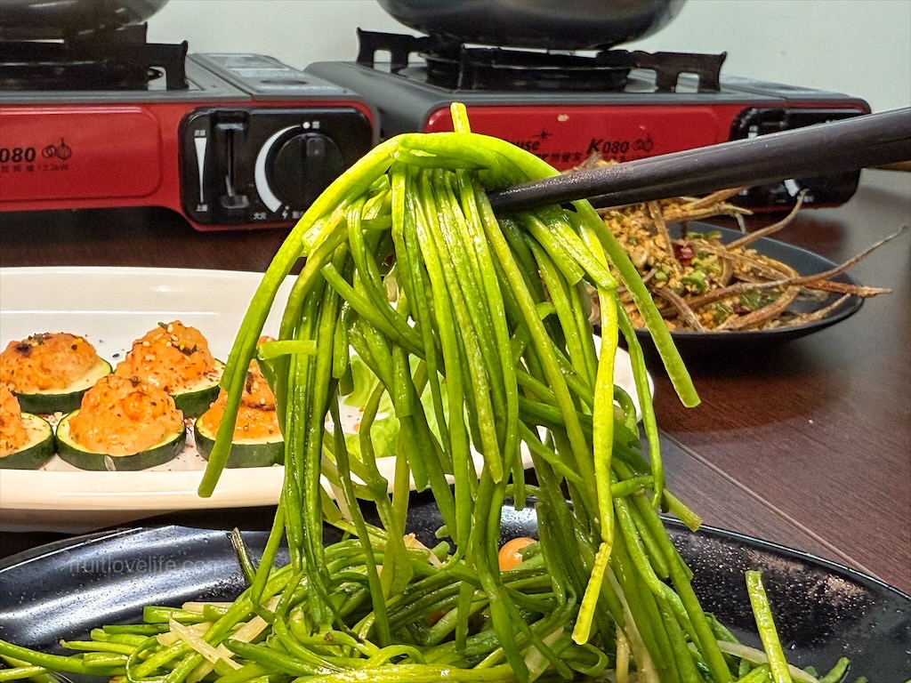 東港祿活海鮮 | 台中南區海鮮熱炒餐廳，活泰國蝦、招牌燒酒蝦、老菜脯雞湯，白飯免費吃到飽，聚餐小酌好地方 @果果愛Fruitlove