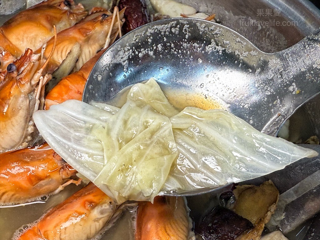 東港祿活海鮮 | 台中南區海鮮熱炒餐廳，活泰國蝦、招牌燒酒蝦、老菜脯雞湯，白飯免費吃到飽，聚餐小酌好地方 @果果愛Fruitlove