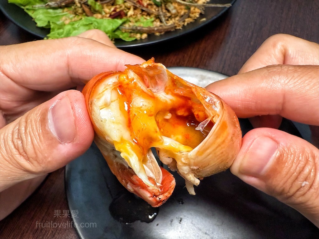 東港祿活海鮮 | 台中南區海鮮熱炒餐廳，活泰國蝦、招牌燒酒蝦、老菜脯雞湯，白飯免費吃到飽，聚餐小酌好地方 @果果愛Fruitlove