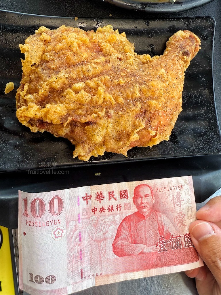 五吉雞腿王 | 台中南區便當，一碗滷肉飯不夠，免費再加一碗，鹹酥雞、炸大雞腿、自製朝天椒菜脯都很推薦 @果果愛Fruitlove