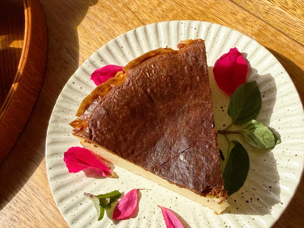 王藤咖啡 | 苗栗通霄白沙屯寵物友善咖啡廳,漂浮冰咖啡醒獅、祥龍相當吸睛,還有以勇字拉花來結合白沙屯 @果果愛Fruitlove 王藤咖啡 | 苗栗通霄白沙屯寵物友善咖啡廳,漂浮冰咖啡醒獅、祥龍相當吸睛,還有以勇字拉花來結合白沙屯 @果果愛Fruitlove