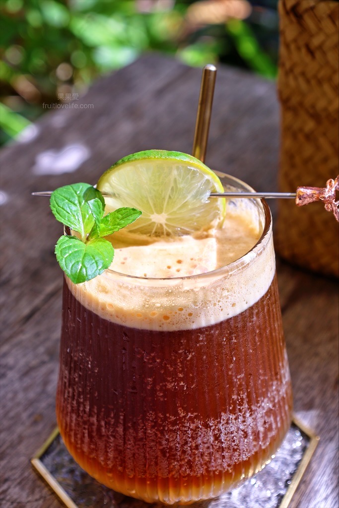 王藤咖啡 | 苗栗通霄白沙屯寵物友善咖啡廳,漂浮冰咖啡醒獅、祥龍相當吸睛,還有以勇字拉花來結合白沙屯 @果果愛Fruitlove 王藤咖啡 | 苗栗通霄白沙屯寵物友善咖啡廳,漂浮冰咖啡醒獅、祥龍相當吸睛,還有以勇字拉花來結合白沙屯 @果果愛Fruitlove